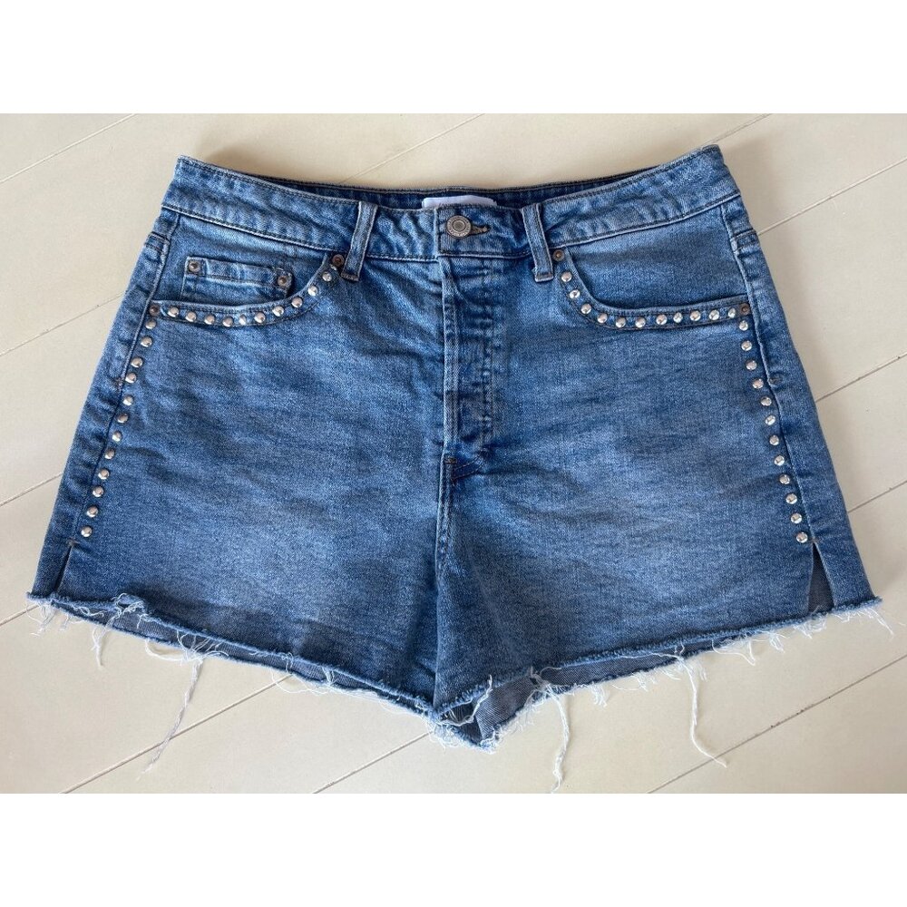 Vanilla Star Jean Shorts Women's Size 29/9 Silver Studded Grunge Raw Hem
